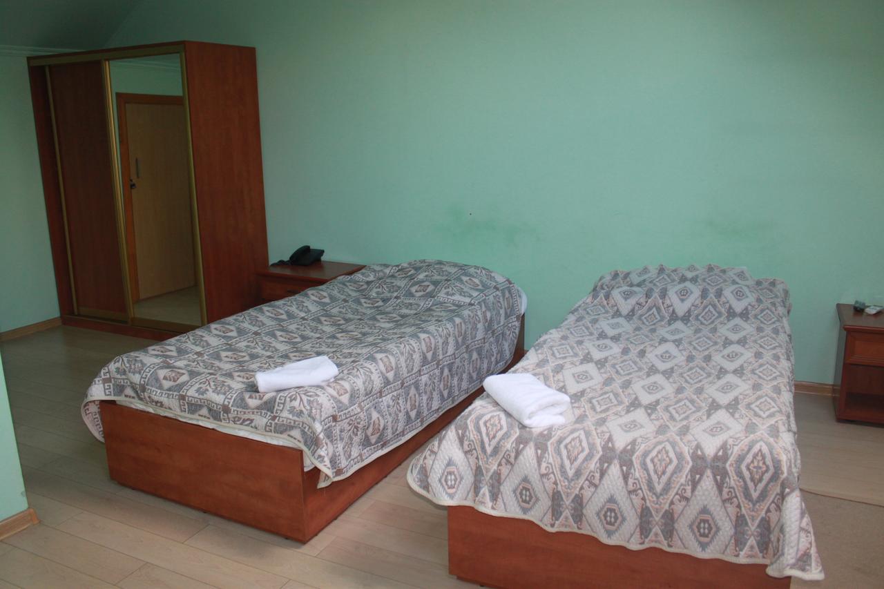 Mini-Hotel Verhovina Kyiv Exterior photo